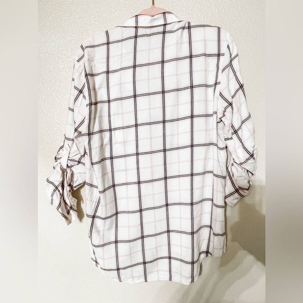 Express button up - Picture 3 of 3